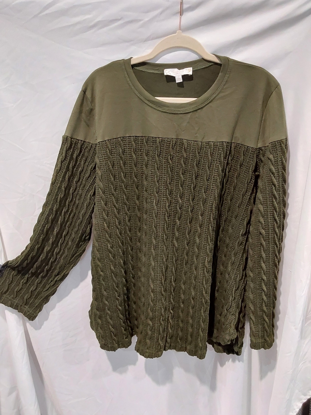 Suzanne Betro Olive Green Cable Knit Pullover